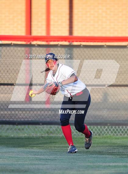 Thumbnail 2 in Atascocita vs. Pasadena Memorial (UIL 6A Quarterfinal) photogallery.