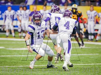 Thumbnail 1 in Mangham vs. Haynesville (LHSAA Class 1A Final) photogallery.