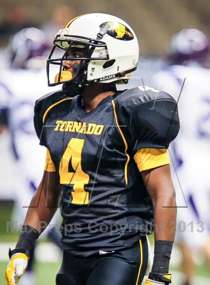 Thumbnail 2 in Mangham vs. Haynesville (LHSAA Class 1A Final) photogallery.