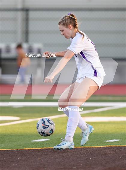 Thumbnail 1 in Amador Valley @ Saint Francis (CIF NorCal D1 SemiFinals) photogallery.