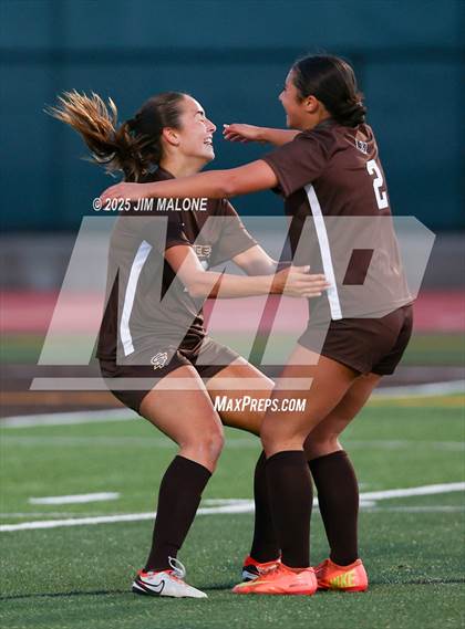 Thumbnail 2 in Amador Valley @ Saint Francis (CIF NorCal D1 SemiFinals) photogallery.