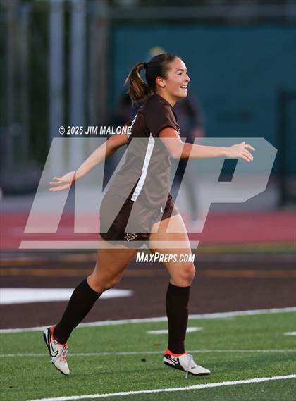 Thumbnail 1 in Amador Valley @ Saint Francis (CIF NorCal D1 SemiFinals) photogallery.