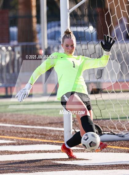 Thumbnail 2 in Amador Valley @ Saint Francis (CIF NorCal D1 SemiFinals) photogallery.