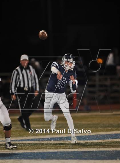 Thumbnail 1 in Valor Christian vs. Horizon (CHSAA 5A 1st Round) photogallery.