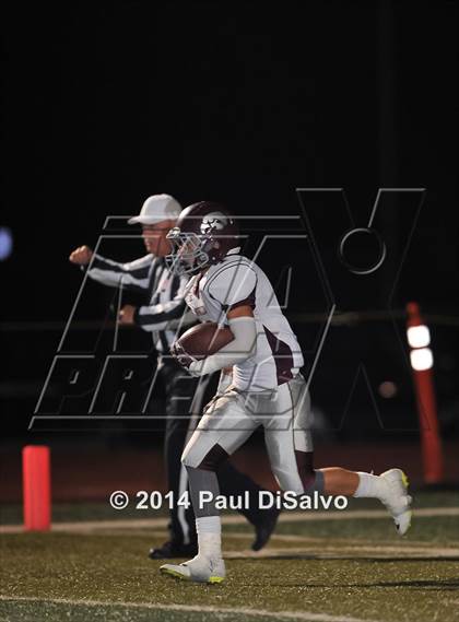 Thumbnail 2 in Valor Christian vs. Horizon (CHSAA 5A 1st Round) photogallery.