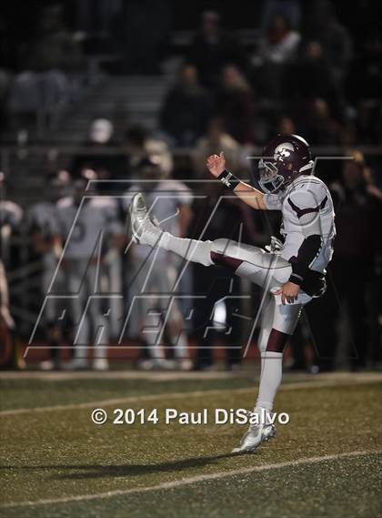 Thumbnail 2 in Valor Christian vs. Horizon (CHSAA 5A 1st Round) photogallery.