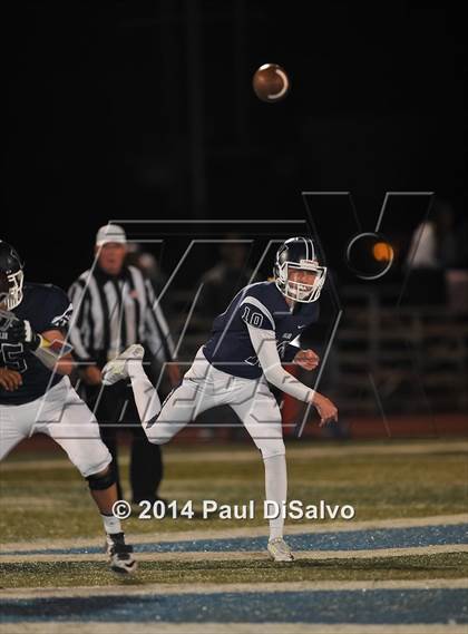 Thumbnail 2 in Valor Christian vs. Horizon (CHSAA 5A 1st Round) photogallery.