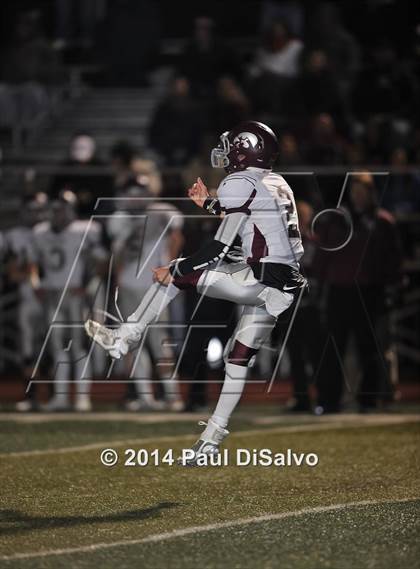 Thumbnail 3 in Valor Christian vs. Horizon (CHSAA 5A 1st Round) photogallery.