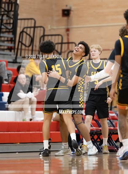 Thumbnail 3 in JV: Saguaro @ Sahuaro photogallery.