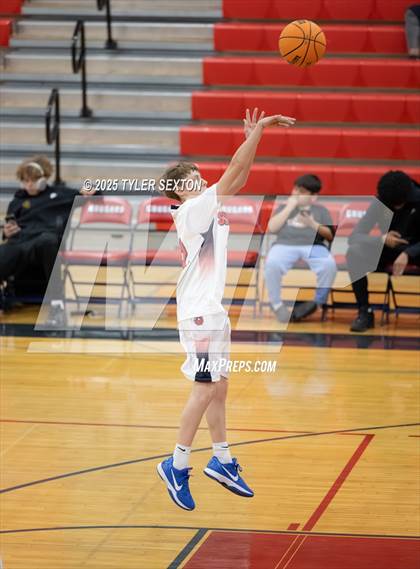 Thumbnail 1 in JV: Saguaro @ Sahuaro photogallery.