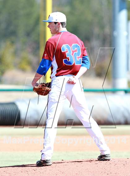Thumbnail 2 in Huntsville vs. Roberson (National High School Invitational) photogallery.