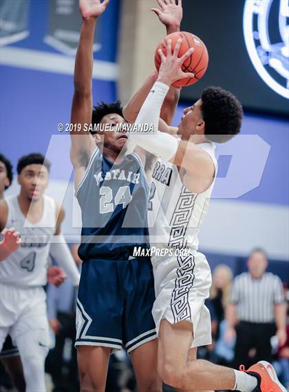 Thumbnail 3 in Sierra Canyon vs Mayfair (ESPN Sierra Canyon Super Showcase) photogallery.