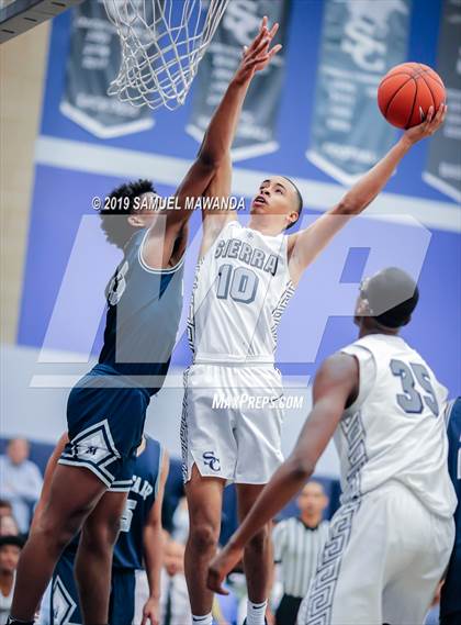 Thumbnail 2 in Sierra Canyon vs Mayfair (ESPN Sierra Canyon Super Showcase) photogallery.