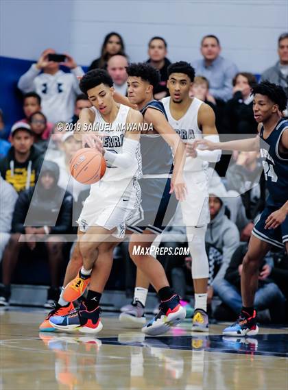 Thumbnail 3 in Sierra Canyon vs Mayfair (ESPN Sierra Canyon Super Showcase) photogallery.