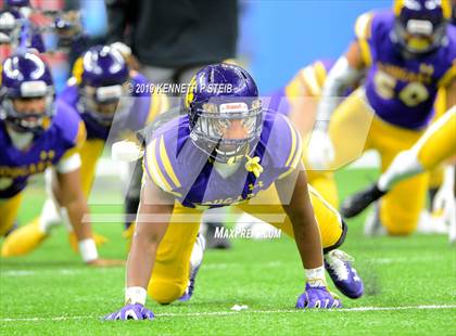Thumbnail 2 in Edna Karr vs. Easton (LHSAA Class 4A Final)  photogallery.