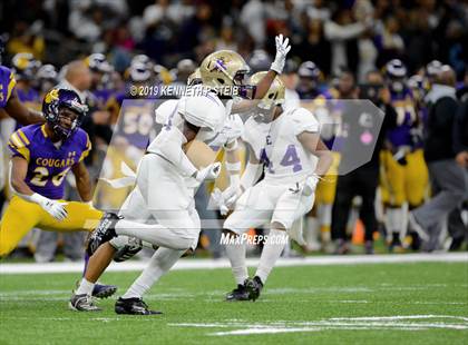 Thumbnail 3 in Edna Karr vs. Easton (LHSAA Class 4A Final)  photogallery.
