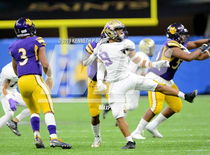 Thumbnail 1 in Edna Karr vs. Easton (LHSAA Class 4A Final)  photogallery.