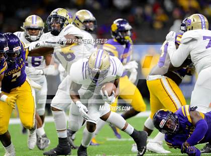 Thumbnail 3 in Edna Karr vs. Easton (LHSAA Class 4A Final)  photogallery.