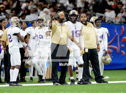 Thumbnail 2 in Edna Karr vs. Easton (LHSAA Class 4A Final)  photogallery.