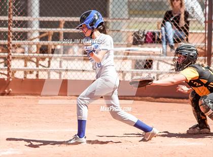 Thumbnail 3 in Desert Christian vs. Arizona Lutheran Academy photogallery.