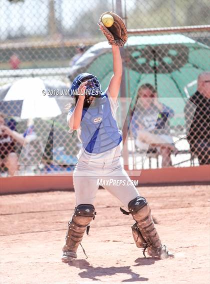 Thumbnail 2 in Desert Christian vs. Arizona Lutheran Academy photogallery.