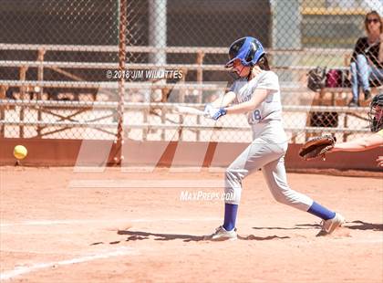 Thumbnail 3 in Desert Christian vs. Arizona Lutheran Academy photogallery.