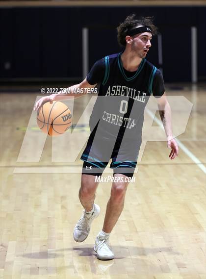 Thumbnail 2 in Rocky River vs. Asheville Christian Academy photogallery.