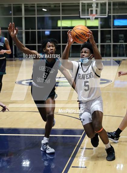 Thumbnail 1 in Rocky River vs. Asheville Christian Academy photogallery.
