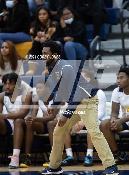 Thumbnail 1 in McDonough vs Eagle's Landing  photogallery.