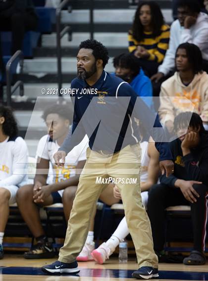 Thumbnail 2 in McDonough vs Eagle's Landing  photogallery.