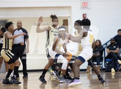 Thumbnail 2 in McDonough vs Eagle's Landing  photogallery.