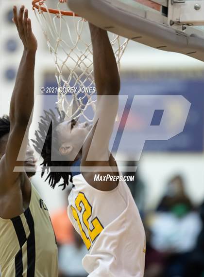Thumbnail 2 in McDonough vs Eagle's Landing  photogallery.