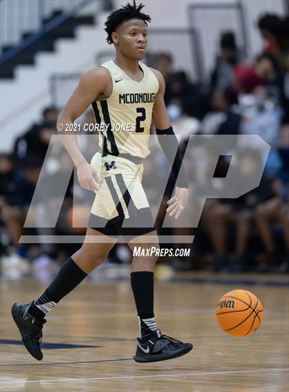 Thumbnail 3 in McDonough vs Eagle's Landing  photogallery.