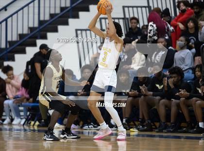 Thumbnail 1 in McDonough vs Eagle's Landing  photogallery.