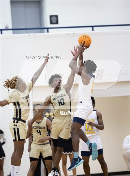 Thumbnail 3 in McDonough vs Eagle's Landing  photogallery.