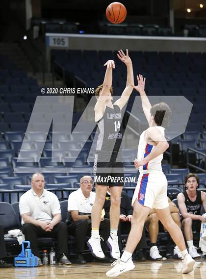 Thumbnail 1 in Memphis University vs. Lipscomb Academy photogallery.