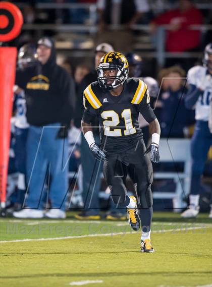 Thumbnail 3 in Rio Linda vs. Elk Grove (CIF SJS D2 Semifinal) photogallery.