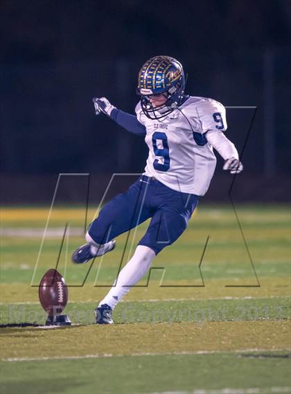 Thumbnail 1 in Rio Linda vs. Elk Grove (CIF SJS D2 Semifinal) photogallery.