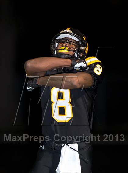Thumbnail 2 in Rio Linda vs. Elk Grove (CIF SJS D2 Semifinal) photogallery.