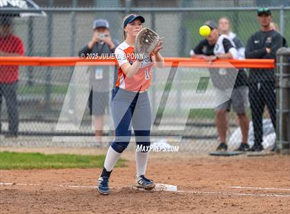 Thumbnail 1 in Noblesville vs. Harrison (IHSAA 4A Regional) photogallery.