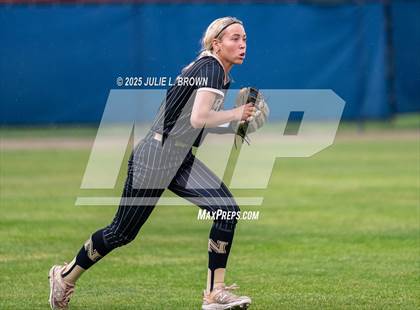 Thumbnail 3 in Noblesville vs. Harrison (IHSAA 4A Regional) photogallery.