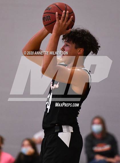 Thumbnail 1 in Winter Park vs. Wekiva (Metro Hoop Fest) photogallery.