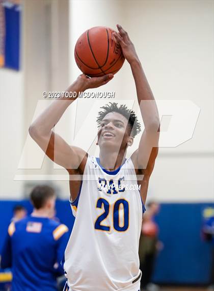 Thumbnail 3 in Harrison @ Mahopac (NYSPHSAA Section 1 Class A Outbracket) photogallery.