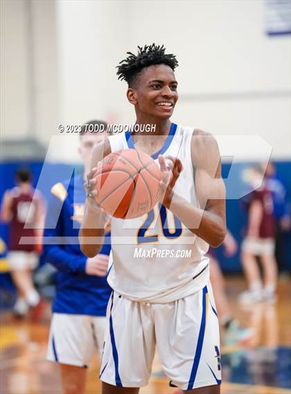 Thumbnail 2 in Harrison @ Mahopac (NYSPHSAA Section 1 Class A Outbracket) photogallery.