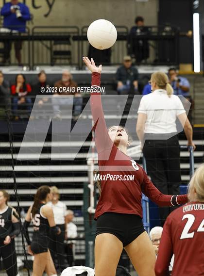 Thumbnail 3 in Northridge vs. Viewmont (UHSAA 5A Second Round) photogallery.