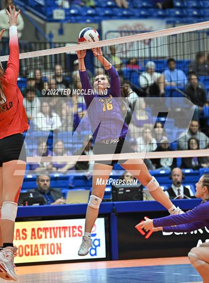 Thumbnail 3 in Lavaca vs Mansfield (AAA 2A State Final) photogallery.