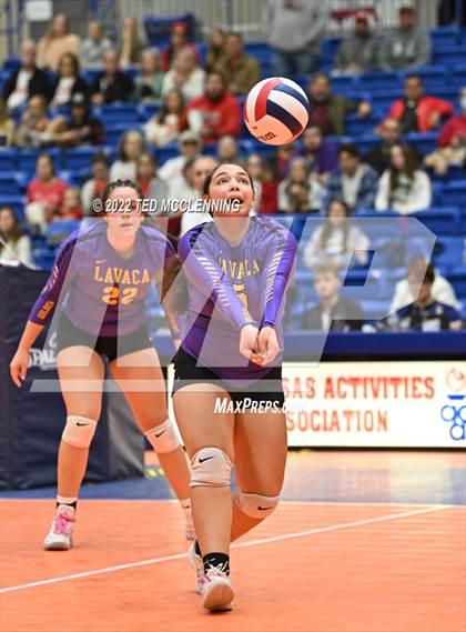Thumbnail 1 in Lavaca vs Mansfield (AAA 2A State Final) photogallery.