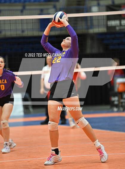 Thumbnail 1 in Lavaca vs Mansfield (AAA 2A State Final) photogallery.