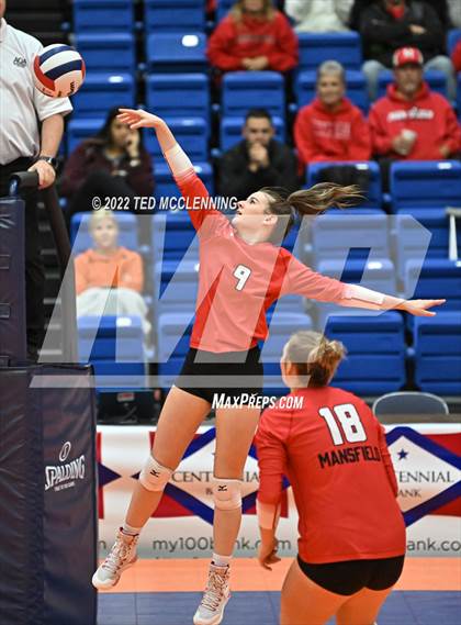 Thumbnail 2 in Lavaca vs Mansfield (AAA 2A State Final) photogallery.