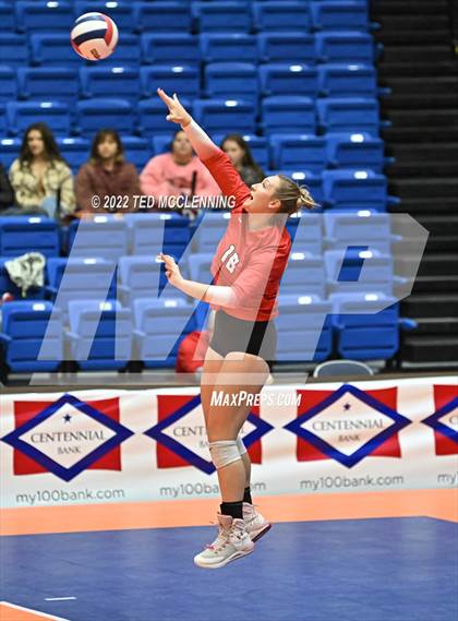 Thumbnail 3 in Lavaca vs Mansfield (AAA 2A State Final) photogallery.